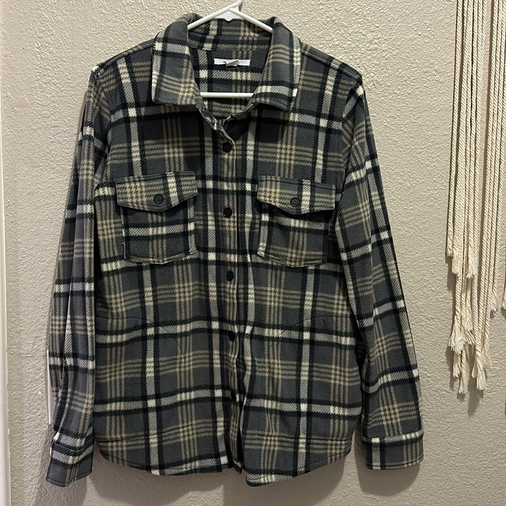 O’Neill woman’s fleece flannel jacket